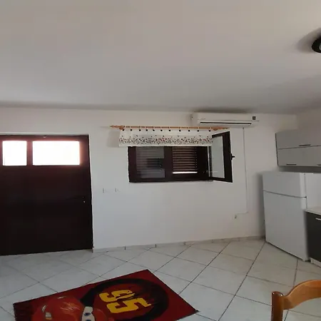 In Dinji Ka On The Beachfront Appartement