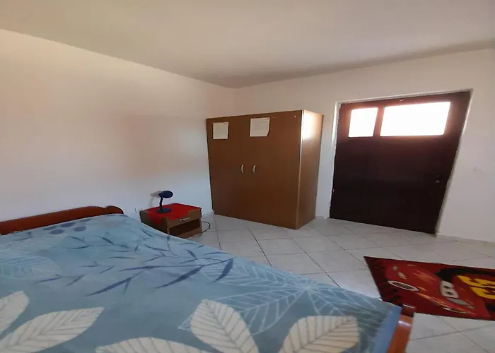 In Dinji Ka On The Beachfront *