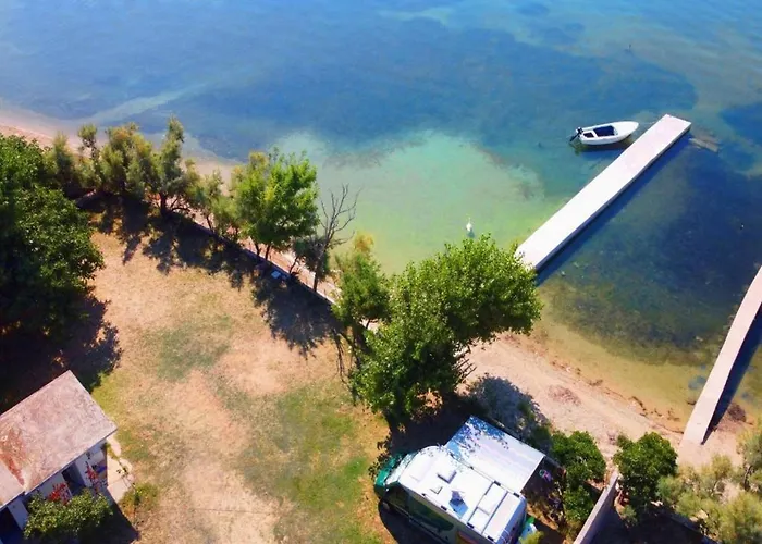 In Dinji Ka On The Beachfront